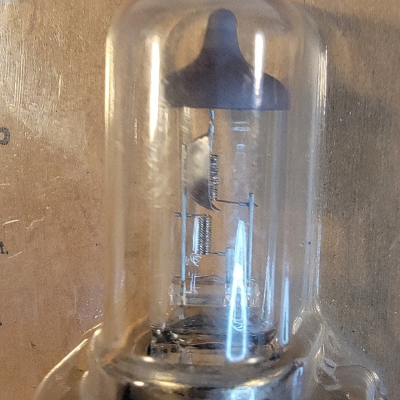 Harley Davidson High Output Headlamp Bulb 67074-02 - Picture 3 of 8
